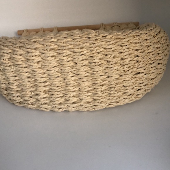 Straw Bag. - Picture 4 of 7